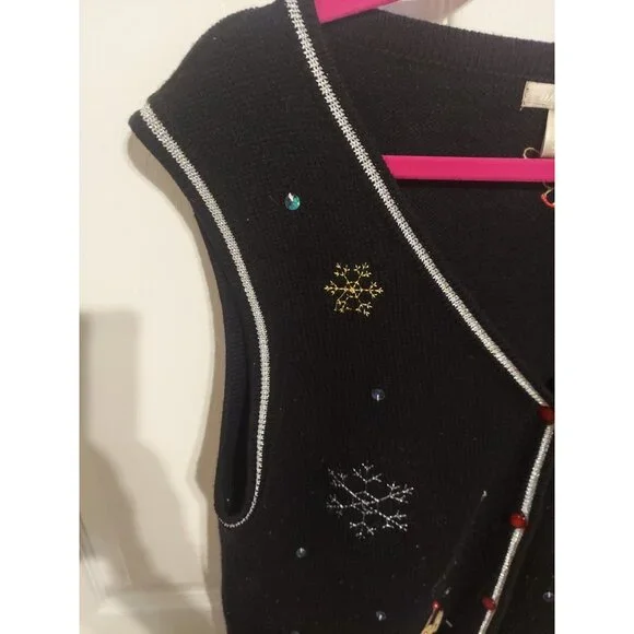 White Stag Ugly Christmas Sweater Vest Reindeer Snowflakes Size‎ 12/14 L Black - Picture 3 of 8